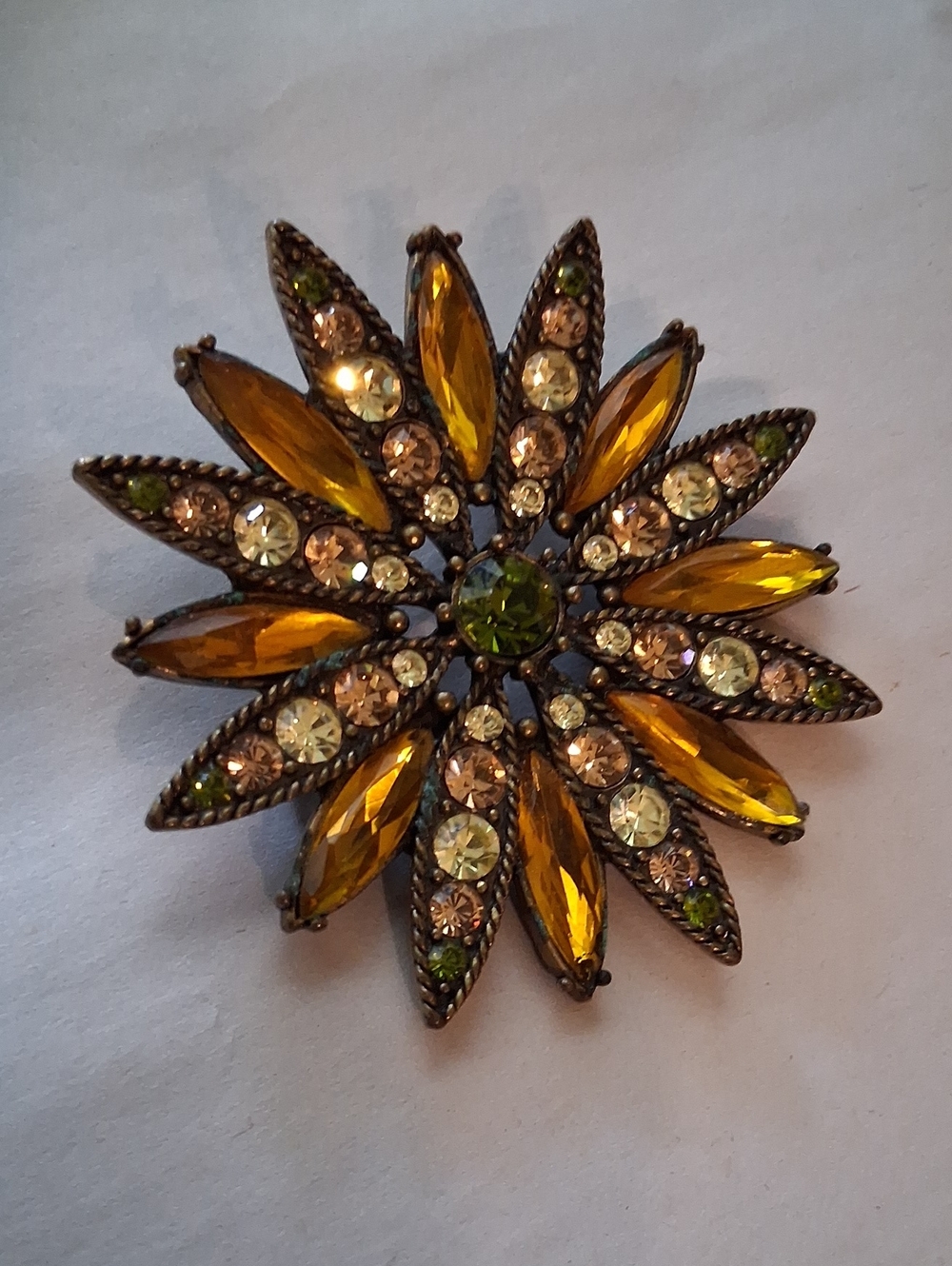 Kiam Family signed Bronzetone Brooch